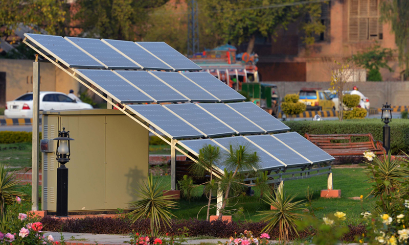 PM Shahbaz Sharif Urges Shift to Renewable Energy, Highlights Power Sector Progress