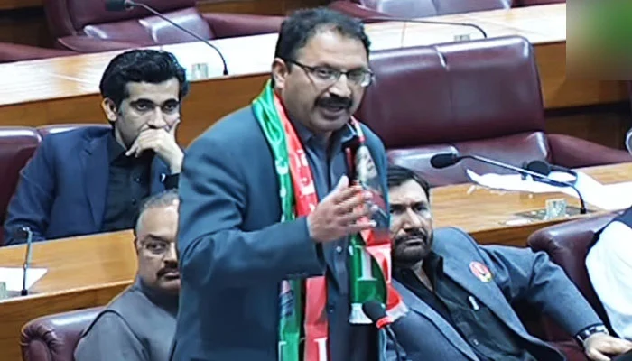 Junaid Akbar