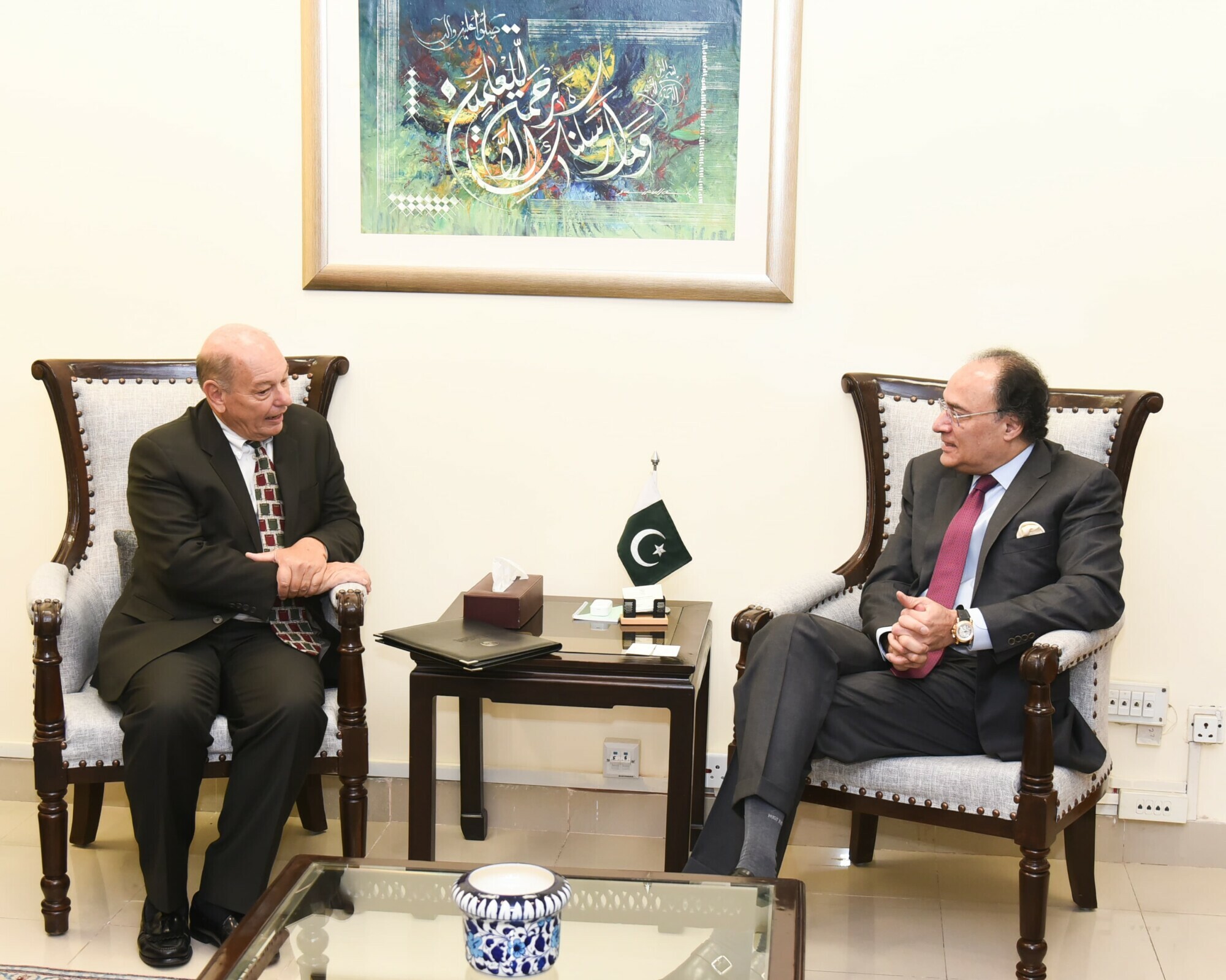 US and Pakistan Discuss Establishing a Commodities Market